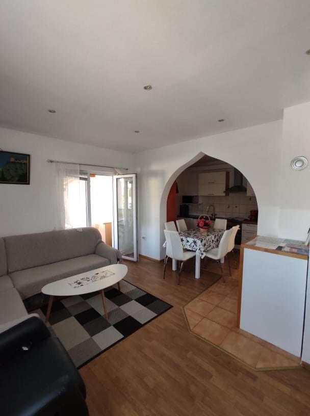 Apartmani Amans Пула Екстериор снимка