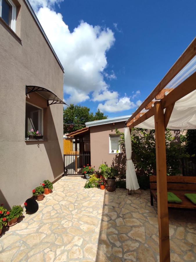 Apartmani Amans Пула Екстериор снимка