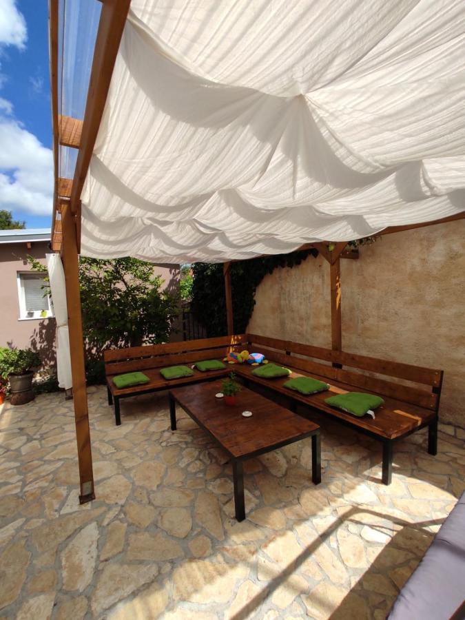 Apartmani Amans Пула Екстериор снимка