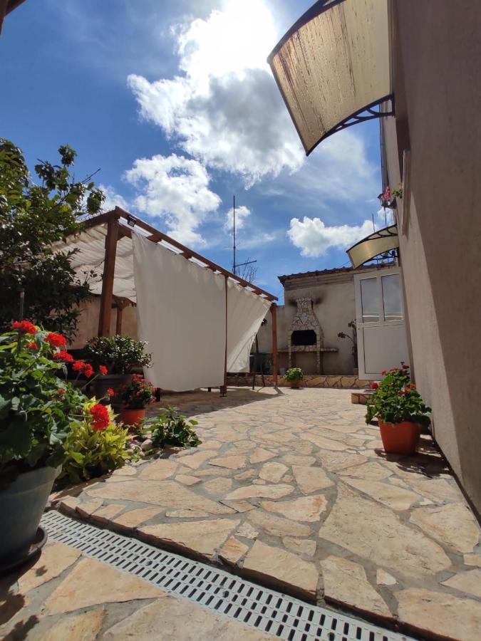 Apartmani Amans Пула Екстериор снимка
