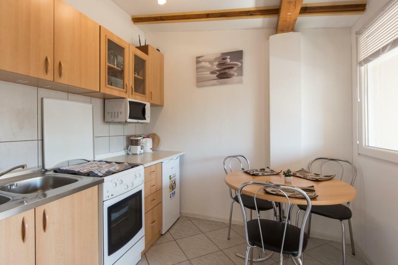 Apartmani Amans Пула Екстериор снимка
