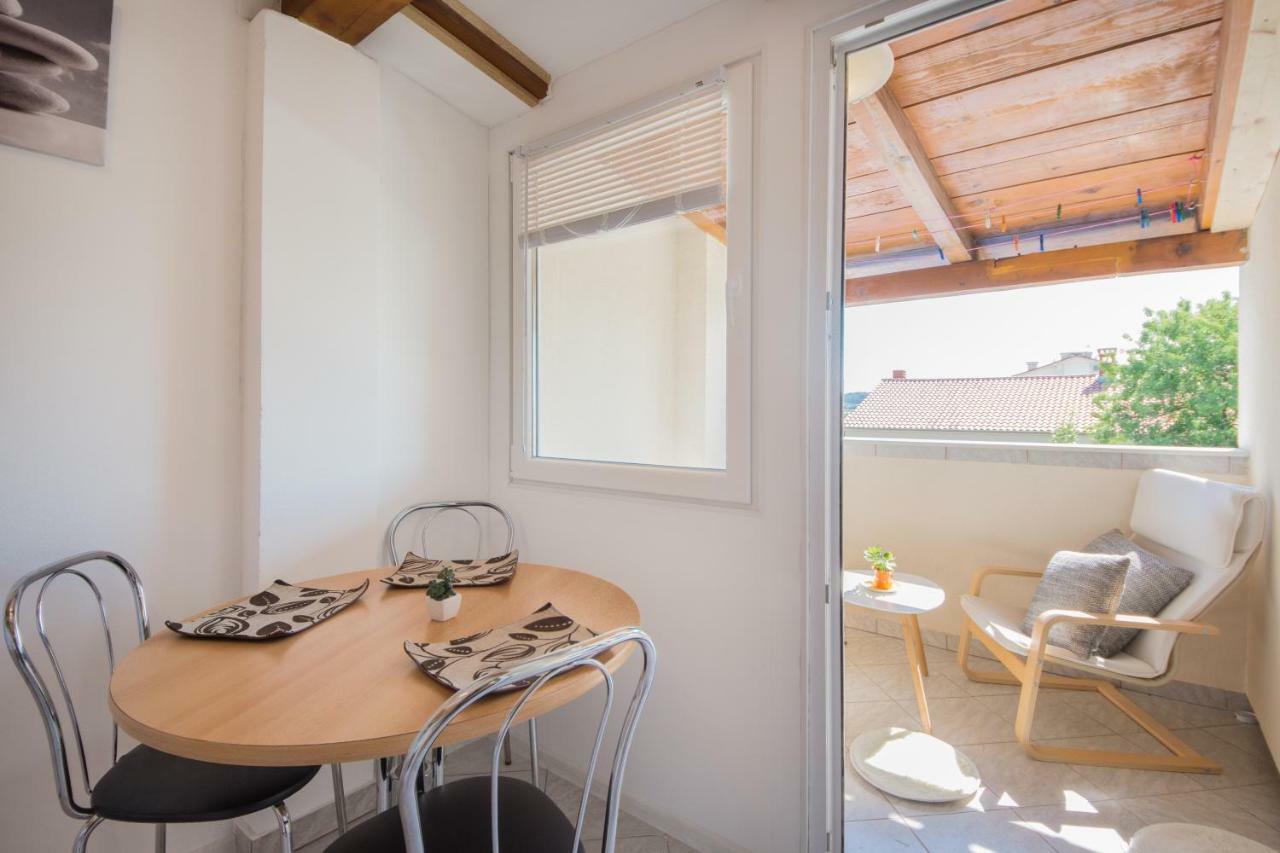 Apartmani Amans Пула Екстериор снимка