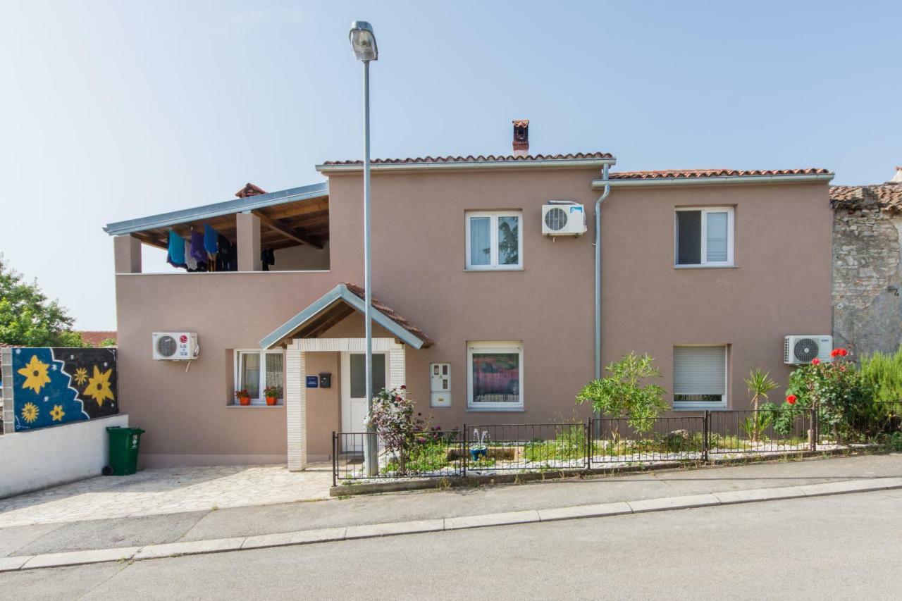 Apartmani Amans Пула Екстериор снимка